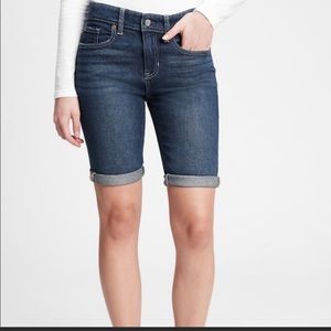 GAP Bermuda Style Jean Short denim 9